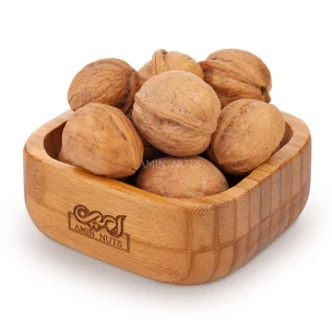 گردو با پوست