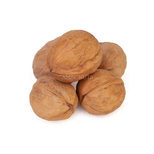 گردو با پوست