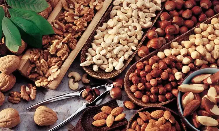 میزان کالری و چربی آجیل چقدر است؟